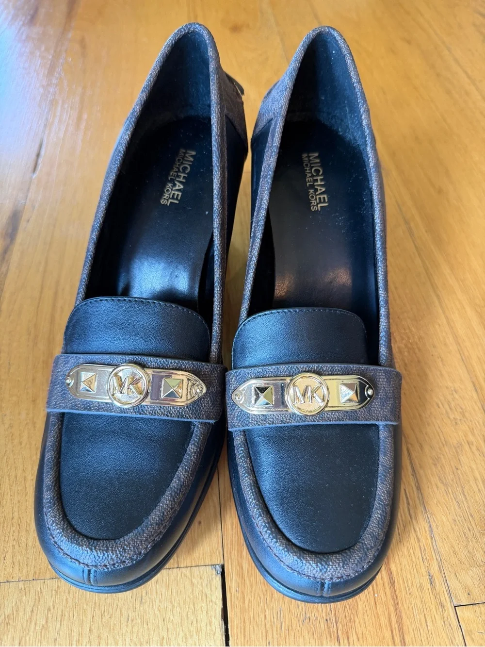 Michael Kors Brown and Black Logo Plaque Loafers